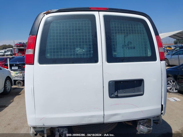 Chevrolet Express 2500 Work Van 2016 1GCWGAFFXG1321118 Image 17