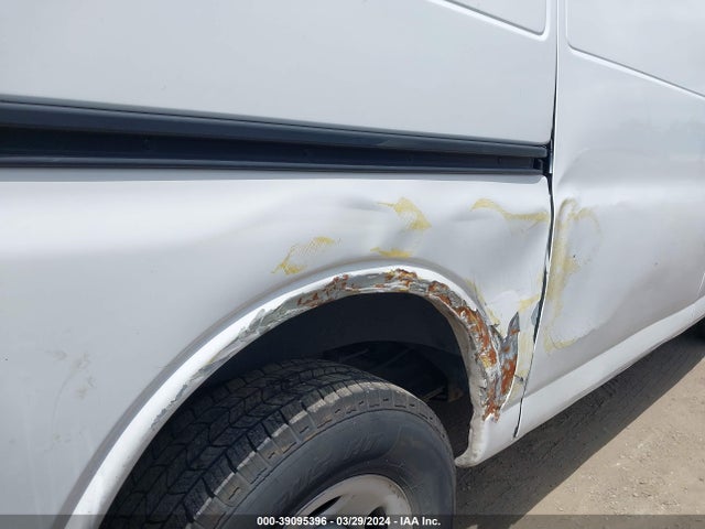Chevrolet Express 2500 Work Van 2016 1GCWGAFFXG1321118 Image 18