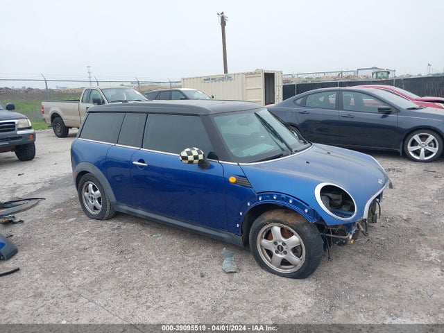 2009 MINI COOPER CLUBMAN WMWML33559TP98389 Photo 0