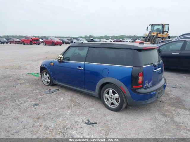 2009 MINI COOPER CLUBMAN WMWML33559TP98389 Photo 2