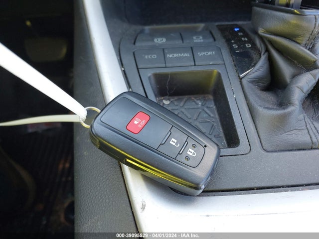 Toyota Rav4 Xle 2020 2T3W1RFV7LW078239 Image 11