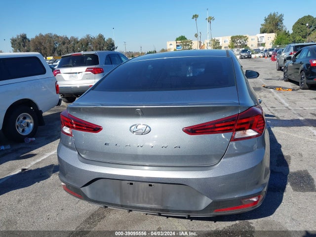 Hyundai ELANTRA SE 2019 KMHD74LF4KU783593 Image 16