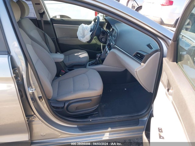 Hyundai ELANTRA SE 2019 KMHD74LF4KU783593 Image 5