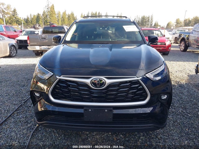 Toyota Highlander Xle 2023 5TDKDRBHXPS010403 Image 13