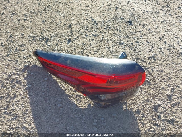 Toyota Highlander Xle 2023 5TDKDRBHXPS010403 Image 12