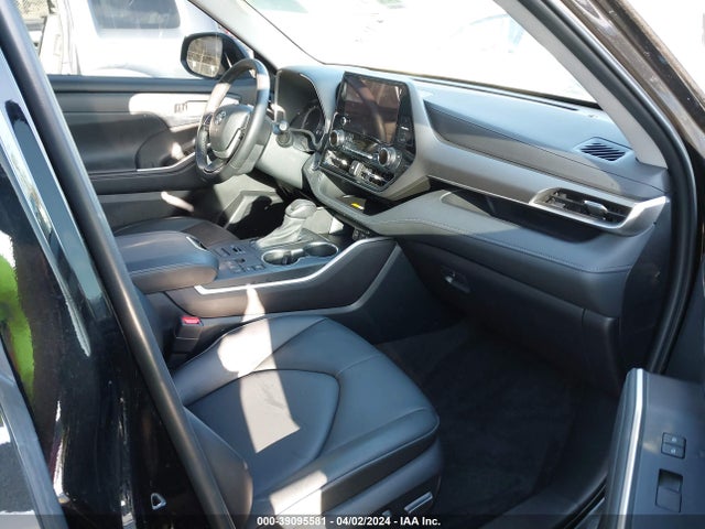 Toyota Highlander Xle 2023 5TDKDRBHXPS010403 Image 5