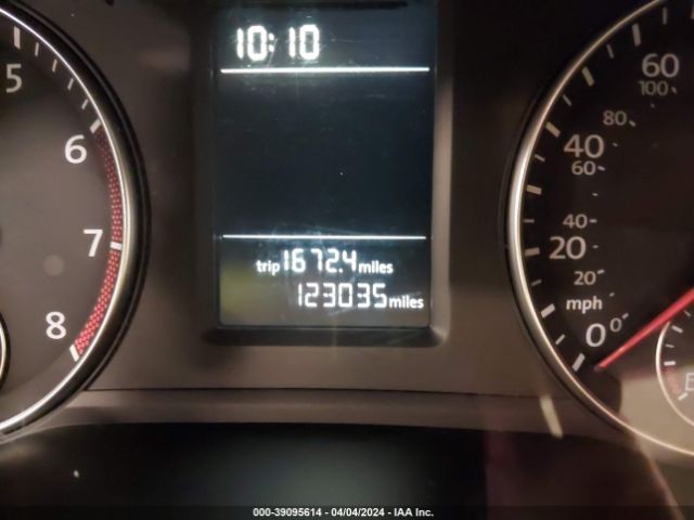 1VWAS7A33FC027844 Volkswagen Passat 1.8t Wolfsburg Edition
