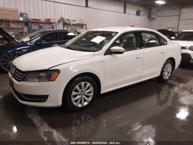 1VWAS7A33FC027844 Volkswagen Passat 1.8t Wolfsburg Edition