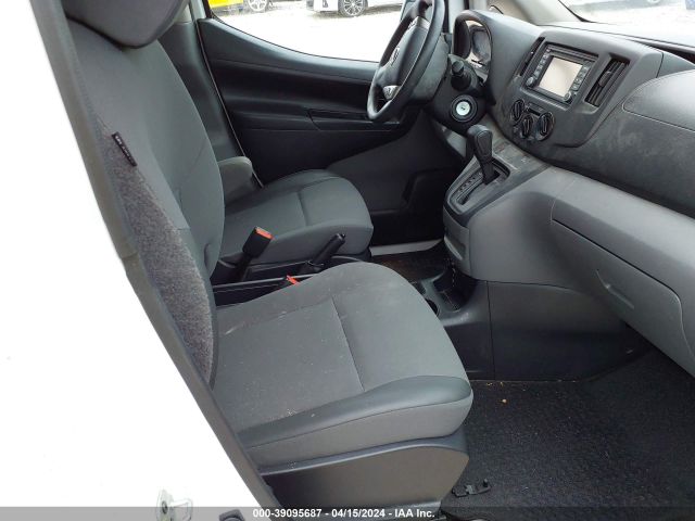 3N6CM0KN1KK690666 Nissan NV200 SV