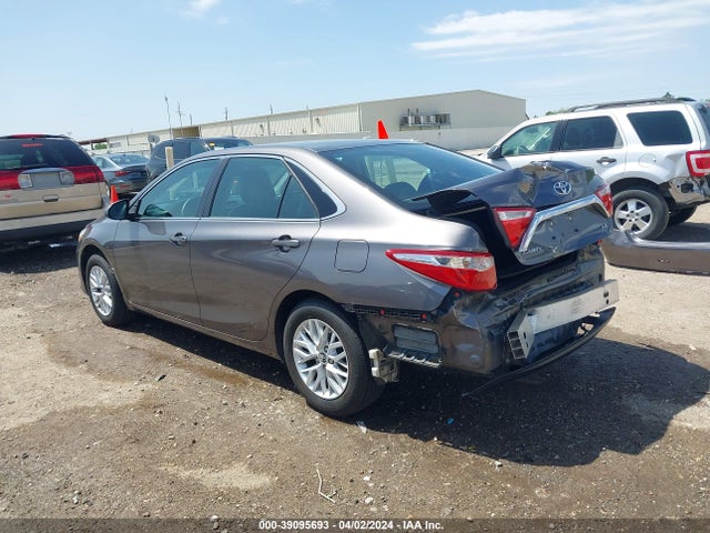 Toyota CAMRY LE 2016 4T4BF1FK7GR527818 Image 3