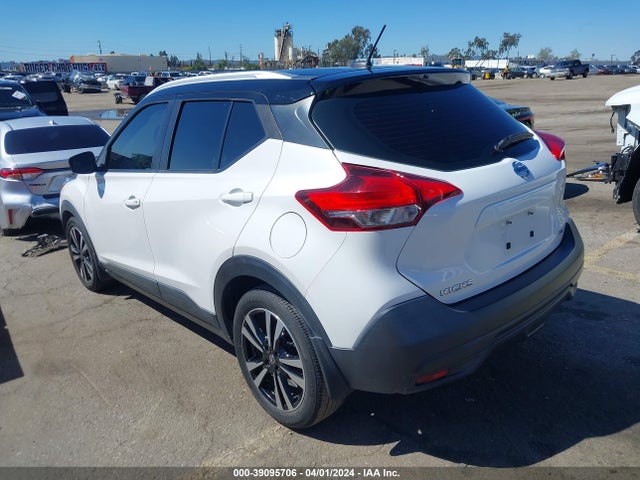 Nissan KICKS SV 2019 3N1CP5CU4KL565204 Image 3