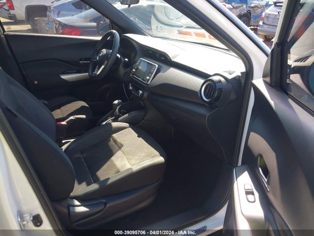 Nissan KICKS SV 2019 3N1CP5CU4KL565204 Image 5