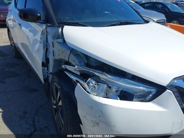 Nissan KICKS SV 2019 3N1CP5CU4KL565204 Image 6