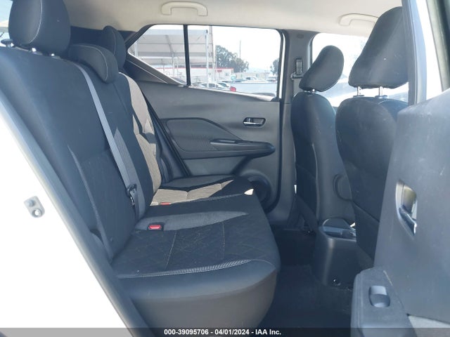 Nissan KICKS SV 2019 3N1CP5CU4KL565204 Image 8