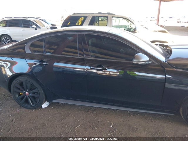 SAJAT4GXXKCP51194 Jaguar Xe 30t 300 Sport