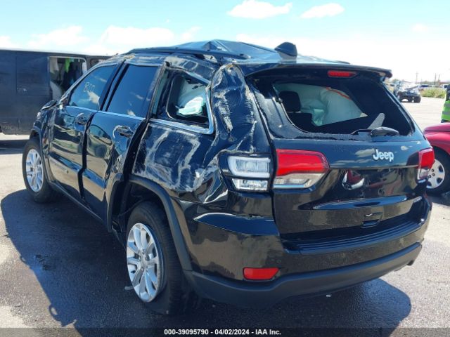 1C4RJEAG2NC155717 Jeep Grand Cherokee Wk Laredo X 4x2
