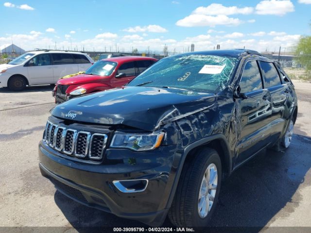 1C4RJEAG2NC155717 Jeep Grand Cherokee Wk Laredo X 4x2