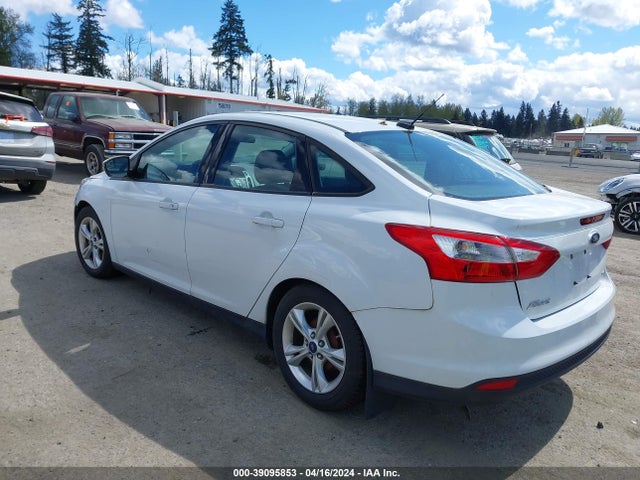Ford FOCUS SE 2014 1FADP3F22EL132549 Image 3