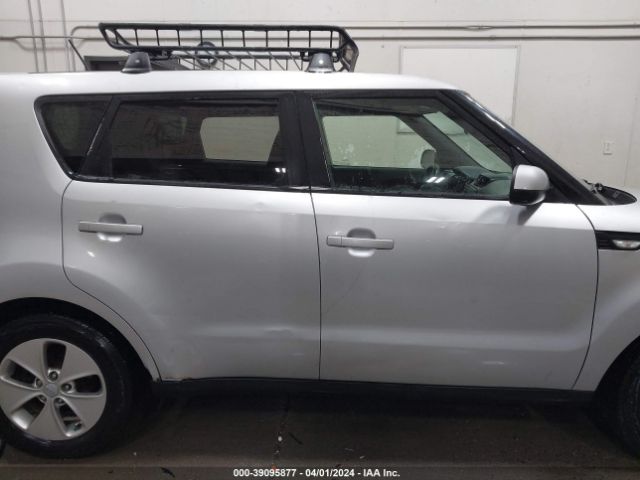 KNDJN2A28E7702695 KIA Soul