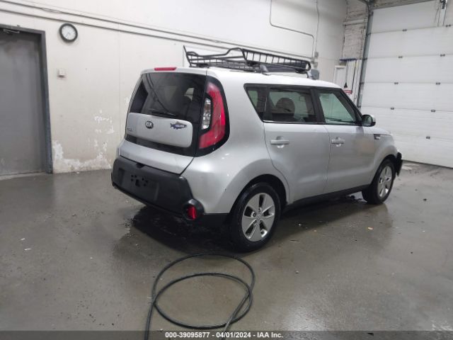 KNDJN2A28E7702695 KIA Soul