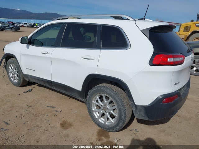 1C4PJMCB2JD505306 Jeep Cherokee Latitude 4x4