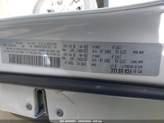 1C4PJMCB2JD505306 Jeep Cherokee Latitude 4x4