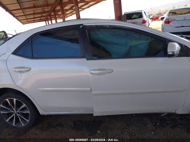 Toyota COROLLA SE 2018 5YFBURHE7JP768728 Image 14
