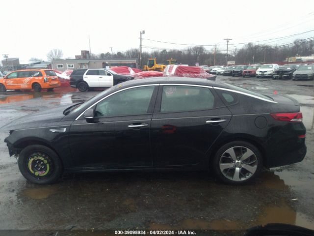 5XXGT4L32KG364683 KIA Optima S