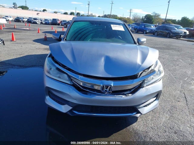 Honda ACCORD LX 2017 1HGCR2F30HA142954 Image 12