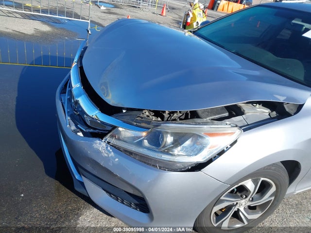 Honda ACCORD LX 2017 1HGCR2F30HA142954 Image 6