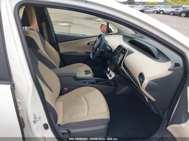 Toyota Prius Two 2016 JTDKBRFU5G3528417 Image 5