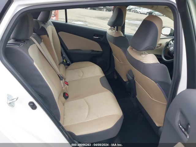 Toyota Prius Two 2016 JTDKBRFU5G3528417 Image 8