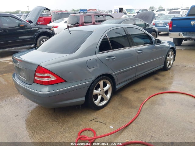 39096267 :رقم المزاد ، WDBRF52H66F760959 vin ، 2006 Mercedes-benz C 230 Sport مزاد بيع