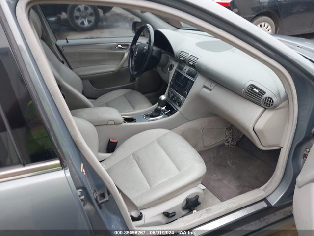39096267 :رقم المزاد ، WDBRF52H66F760959 vin ، 2006 Mercedes-benz C 230 Sport مزاد بيع