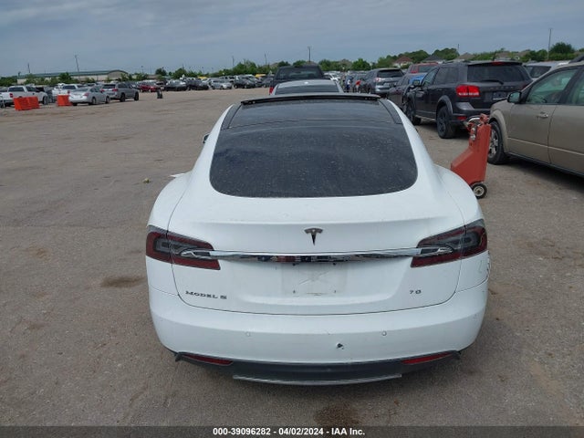 Tesla Model S 60/70/75/85 2016 5YJSA1E12GF134792 Image 10