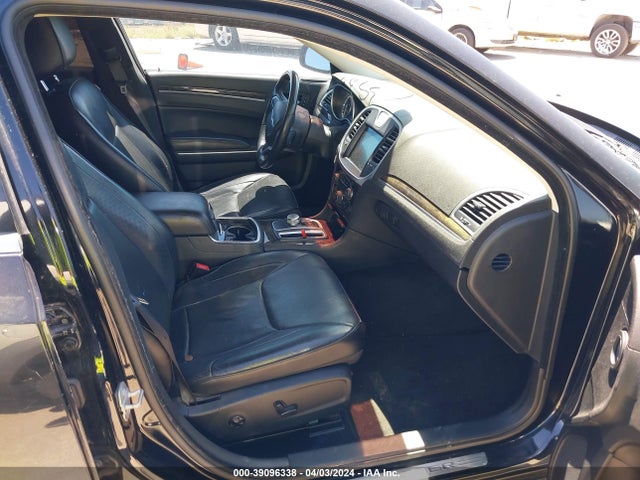 Chrysler 300C 2015 2C3CCAEGXFH887244 Image 5