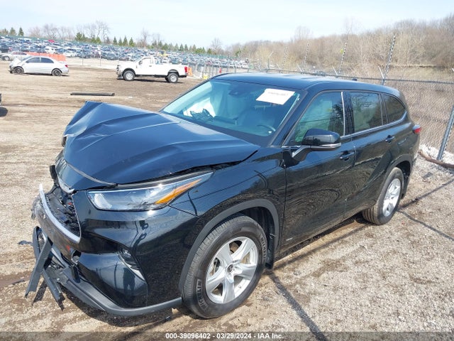 Toyota Highlander Hybrid Le 2022 5TDBBRCH7NS103994 Image 2