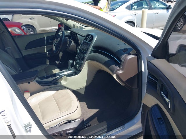 Chevrolet Malibu 2lz 2015 1G11G5SXXFF143365 Image 5