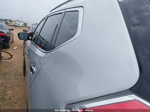Nissan ROGUE SV 2016 JN8AT2MT0GW027836 Image 16