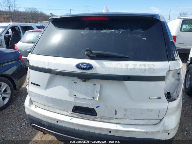 Ford Utility Police Interceptor 2017 1FM5K8AR4HGB40739 Image 16
