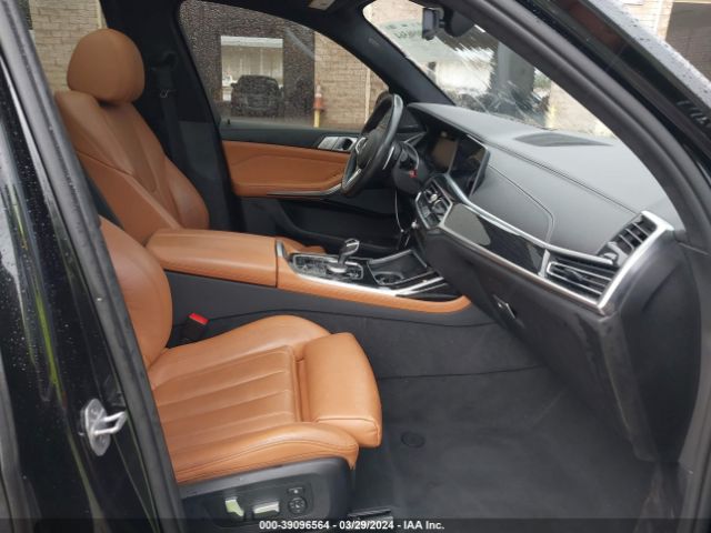 5UXCW2C5XKL083581 BMW 2019