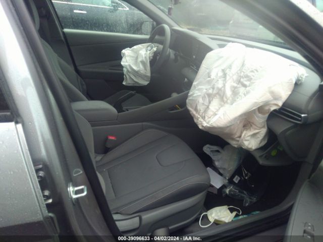 KMHLM4AG8PU451034 Hyundai ELANTRA SEL