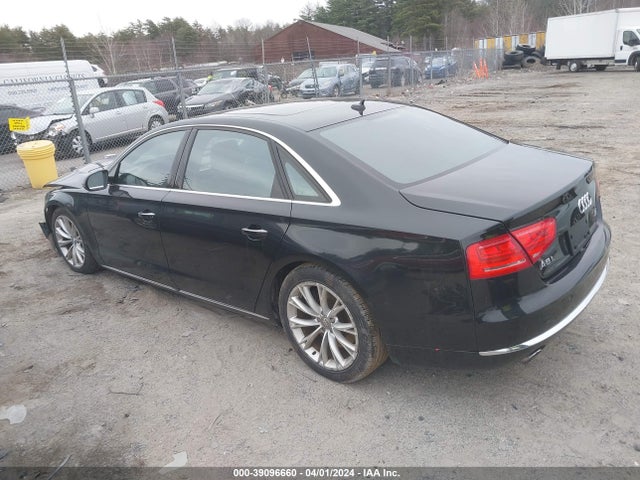 2011 AUDI A8 L WAURVAFDXBN026102 Photo 2