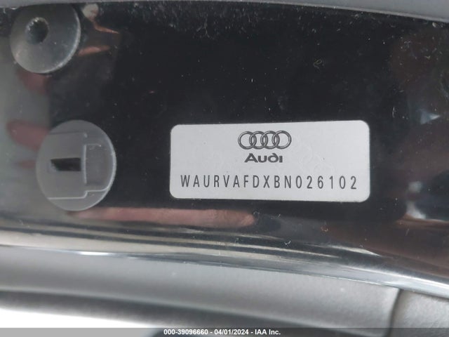 2011 AUDI A8 L WAURVAFDXBN026102 Photo 8