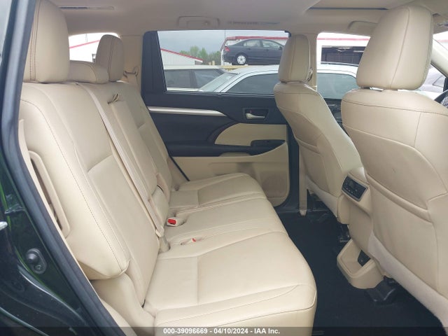 Toyota Highlander Xle 2018 5TDKZRFH7JS534546 Image 8
