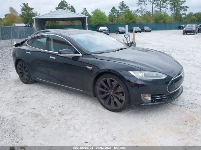 39096704 :رقم المزاد ، 5YJSA1DP6DFP05458 vin ، 2013 Tesla Model S Performance مزاد بيع