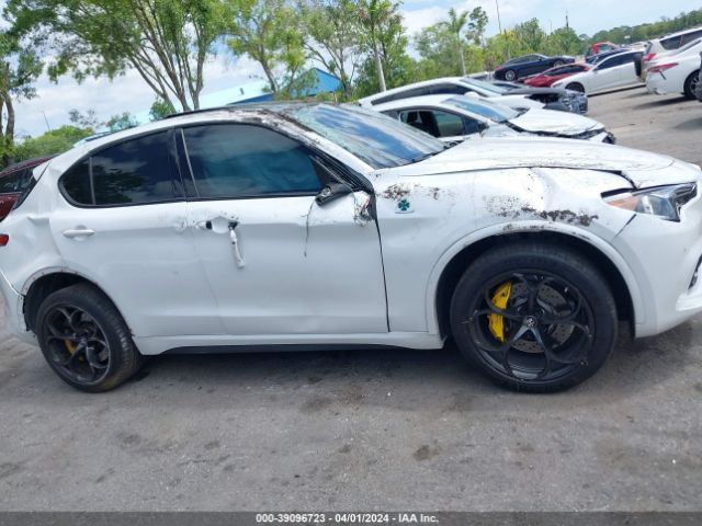 ZASFAKEV5J7C14554 Alfa Romeo Stelvio Quadrifoglio Awd