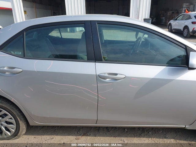 Toyota COROLLA LE 2017 5YFBURHE1HP571886 Image 13