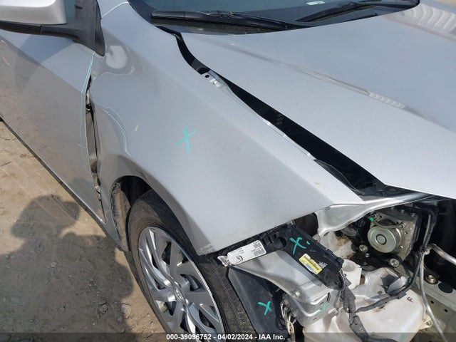 Toyota COROLLA LE 2017 5YFBURHE1HP571886 Image 17
