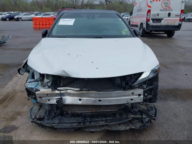 4T1KZ1AK0NU060618 Toyota Camry Xse V6